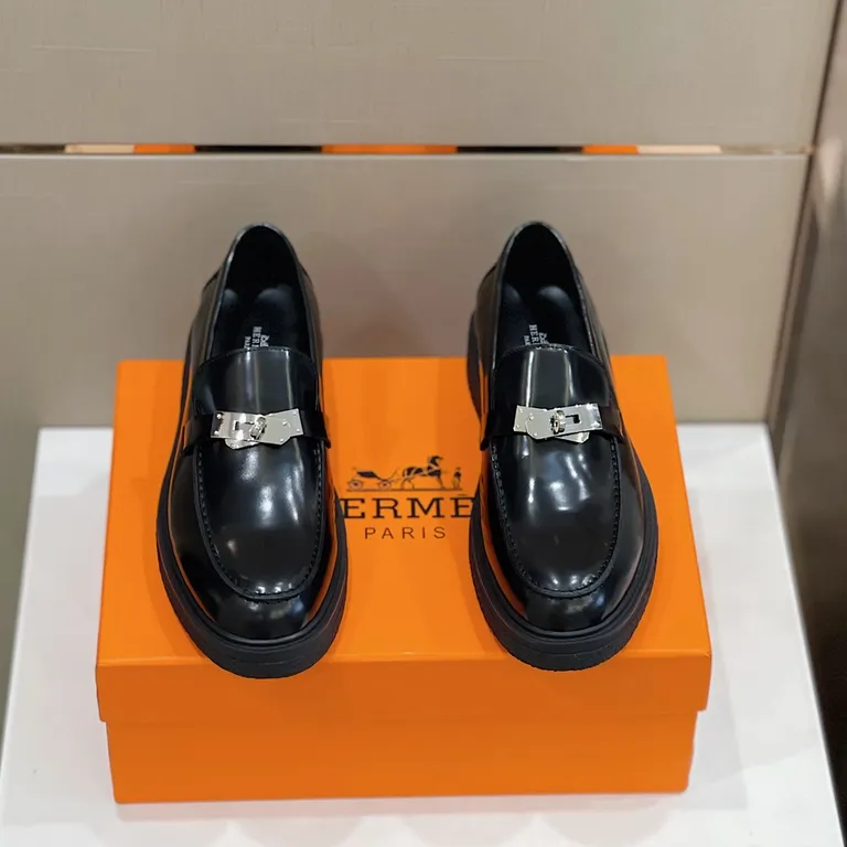 Hermes Shoe 